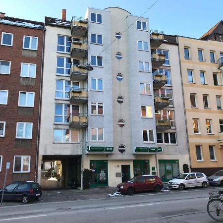 Wohlfühlwohnung mit Balkon im Zentrum von Kiel Exterior foto