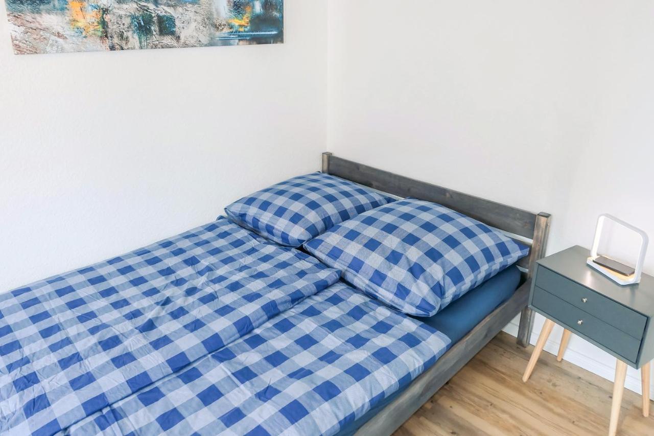 Wohlfühlwohnung mit Balkon im Zentrum von Kiel Exterior foto