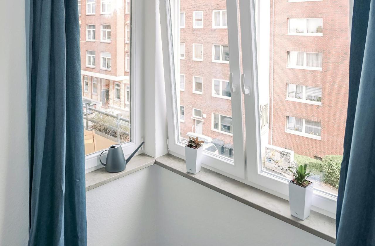 Wohlfühlwohnung mit Balkon im Zentrum von Kiel Exterior foto